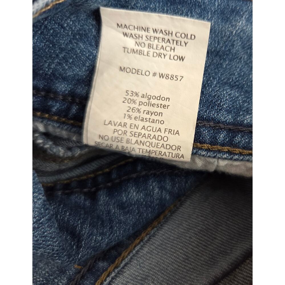 NEW C'est Toi Denim Shorts Raw Hem Distressed Butt Boosting W8857 Size XL - Picture 7 of 7